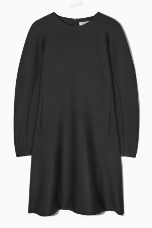 COS Structured Scuba Mini Robe Noir | 639075-AEJ