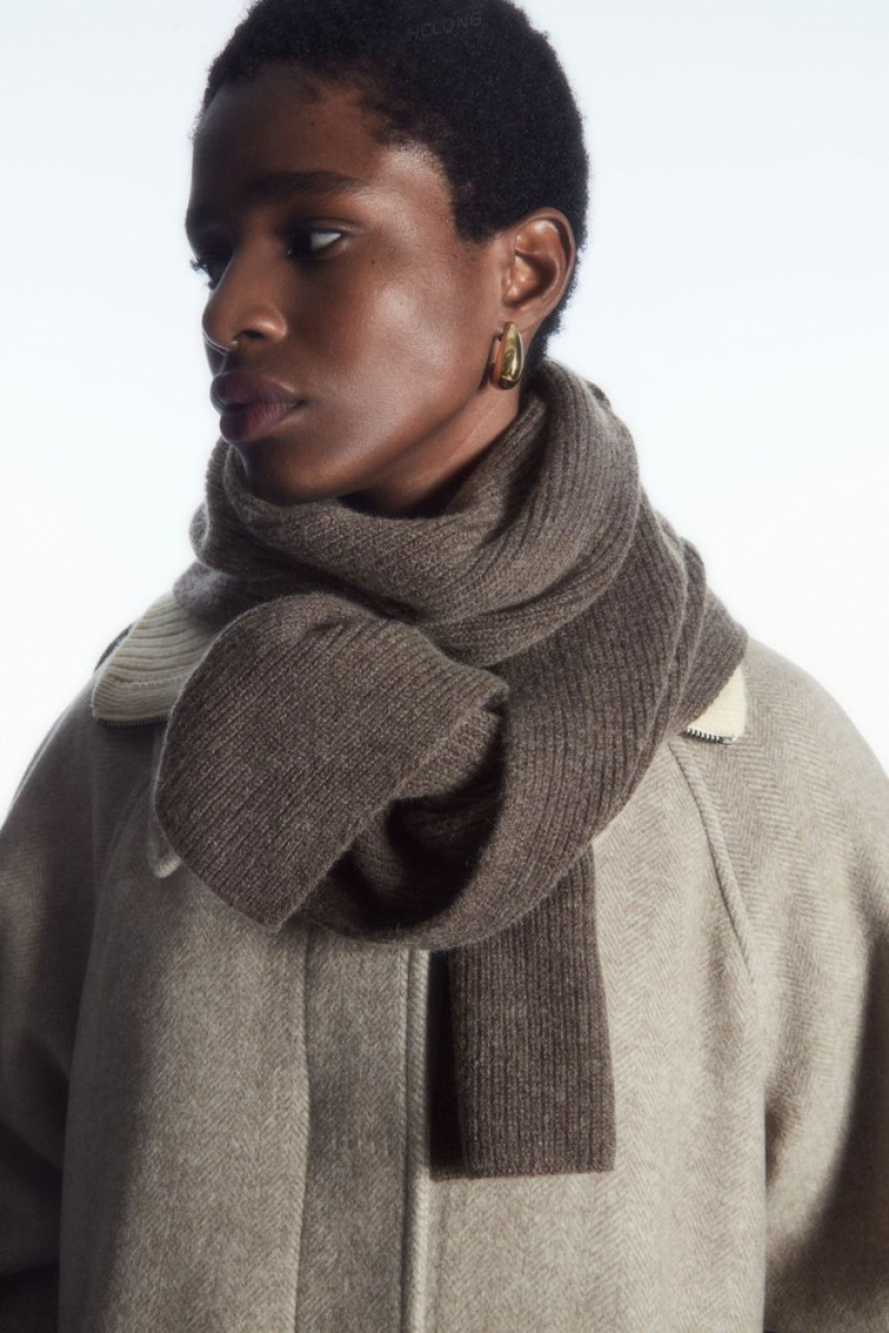 COS Cashmere-Blend Scarf Noir | 049281-VSZ