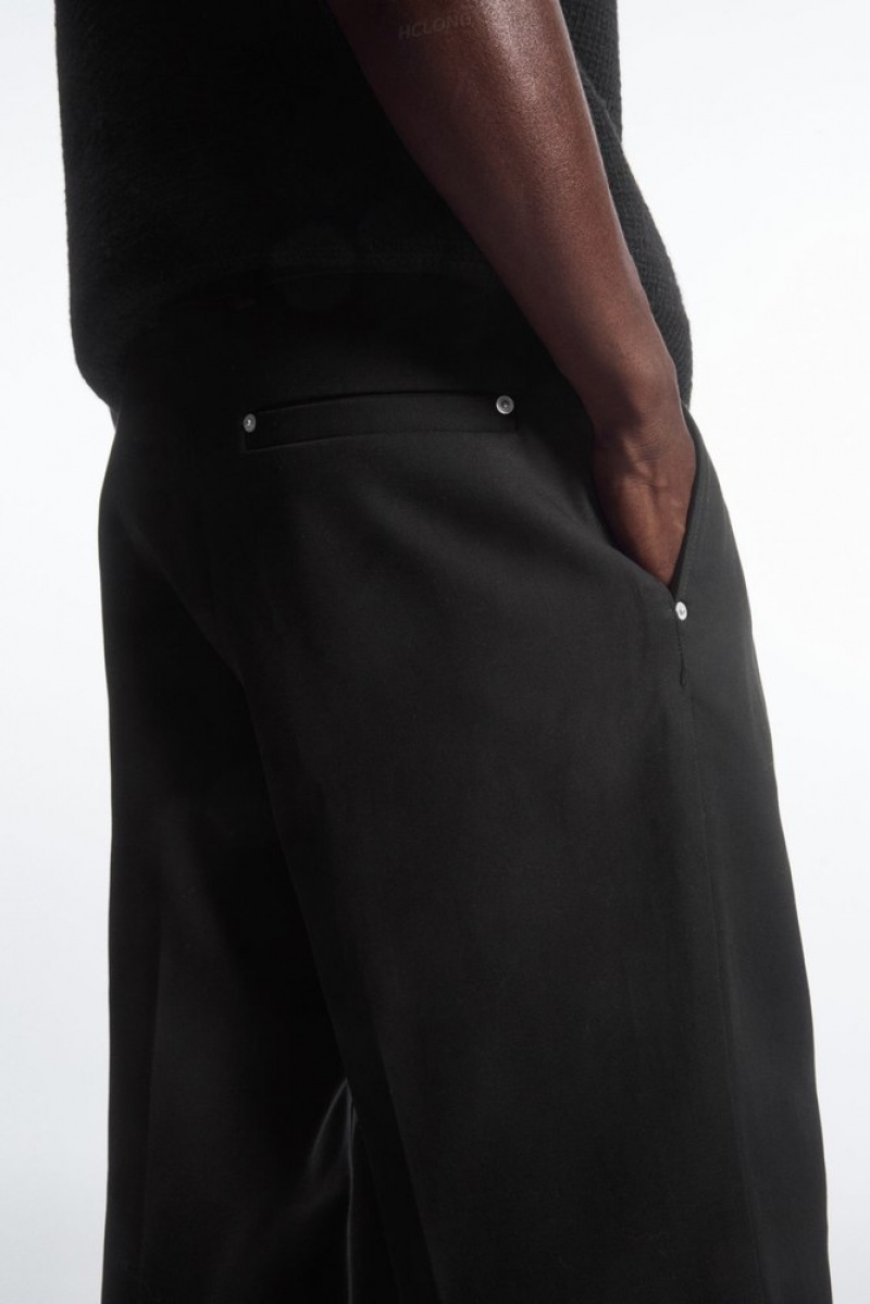 COS Larges-Leg Plissé Utility Pants Noir | 806572-IFD