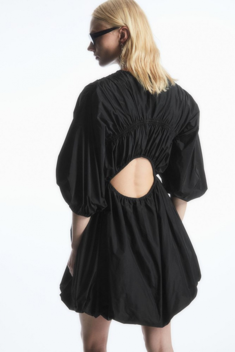 COS Open-Back Shirred Balloon Mini Robe Noir | 534982-BLI