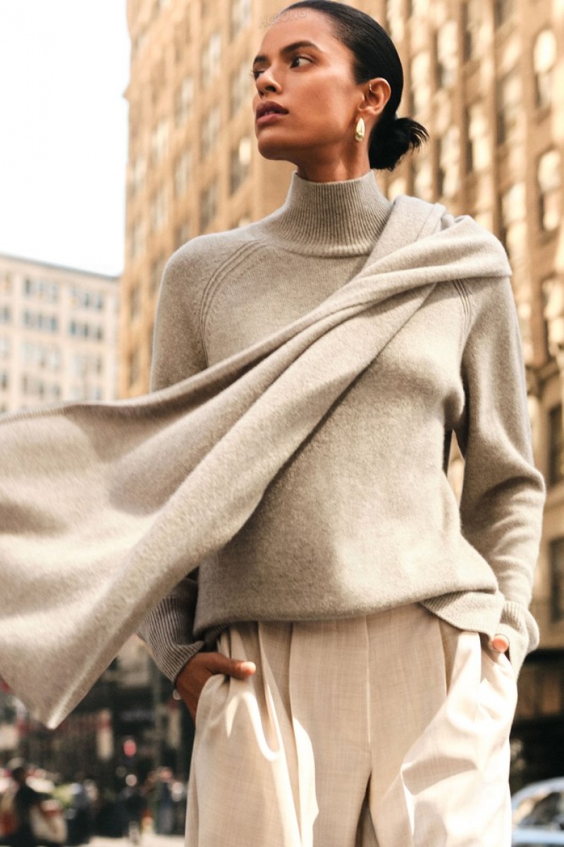 COS Pure Cashmere Turtleneck Pull Undyed / Natural | 409218-DLA