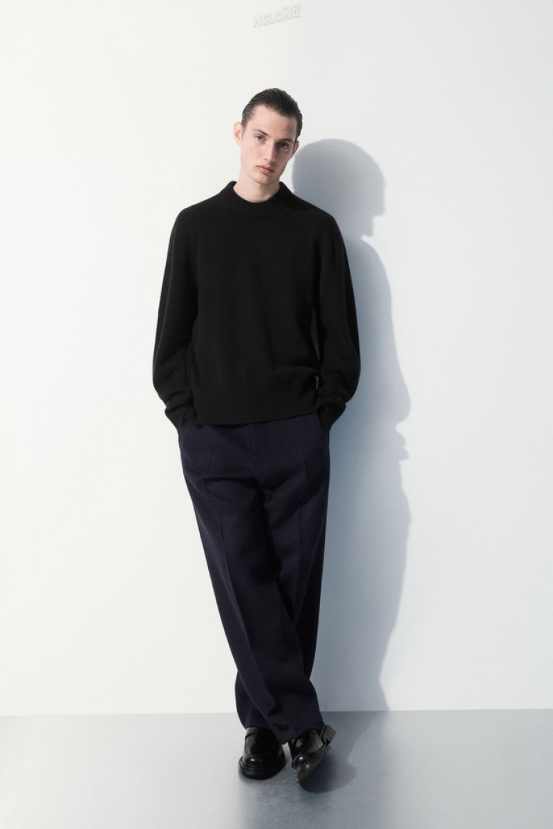 COS The Cashmere Crew-Neck Pull Noir | 201389-VQU