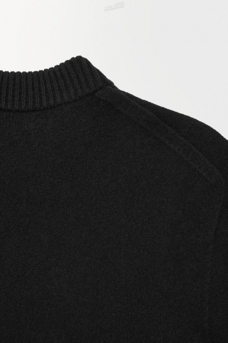 COS The Cashmere Crew-Neck Pull Noir | 201389-VQU