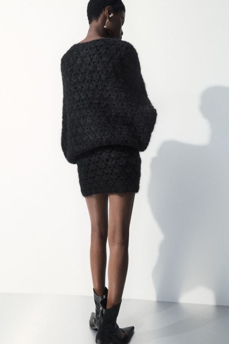 COS The Crochet-Knit Mini Skirt Noir | 463715-OSN