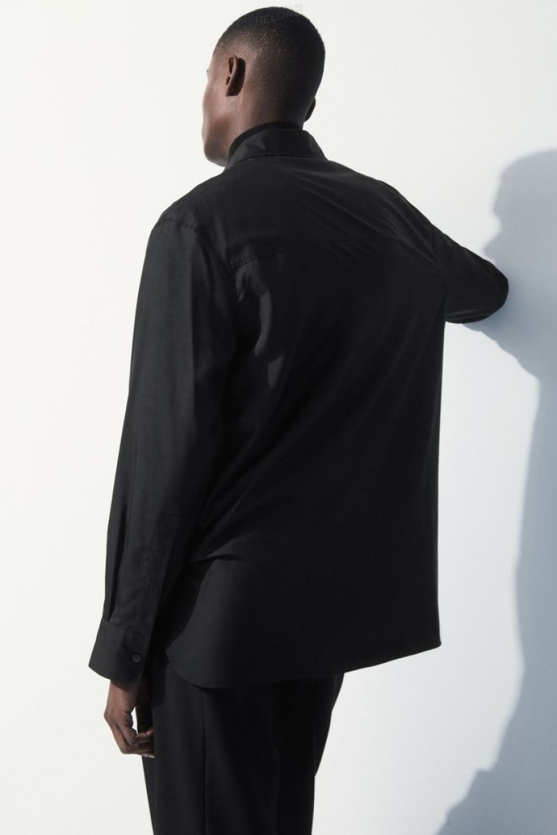 COS The Fluid Silk Shirt Noir | 452713-LHQ