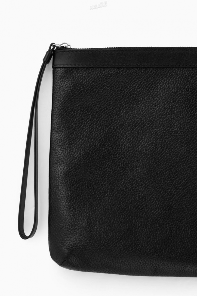 COS Zipped Folio Pouch - Grained Cuir Noir | 389501-DUE